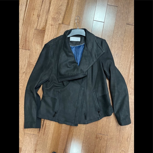 T TAHARI LEATHER JACKET - Picture 1 of 8
